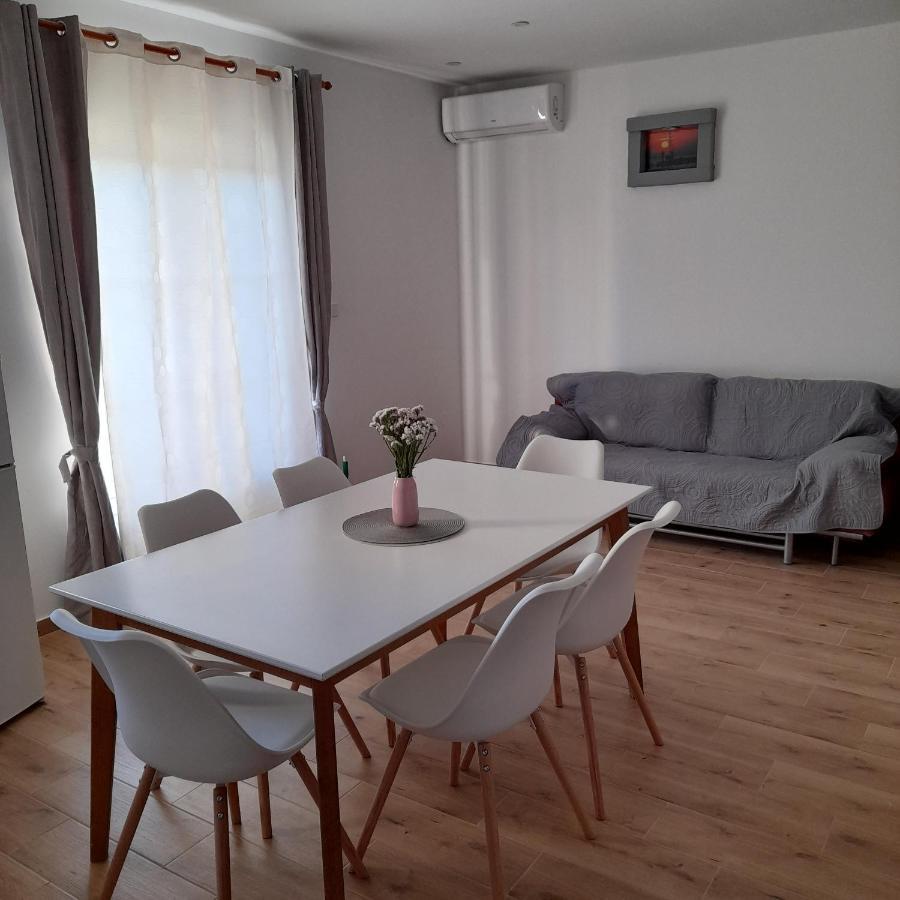 Apartments Filipovic Biograd Na Moru Exterior photo
